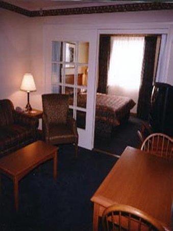 Lakeview Inns & Suites - ブランドン 部屋 写真