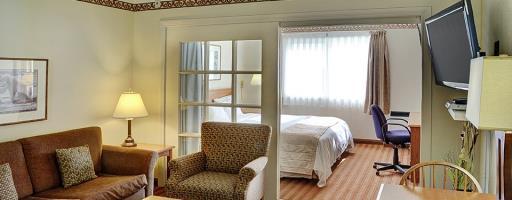 Lakeview Inns & Suites - ブランドン エクステリア 写真